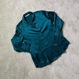 Abercrombie & Fitch Teal Button-Up Satin Blouse Size Small Like New
